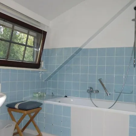 Gorgeous In Schoenecken Apartamento